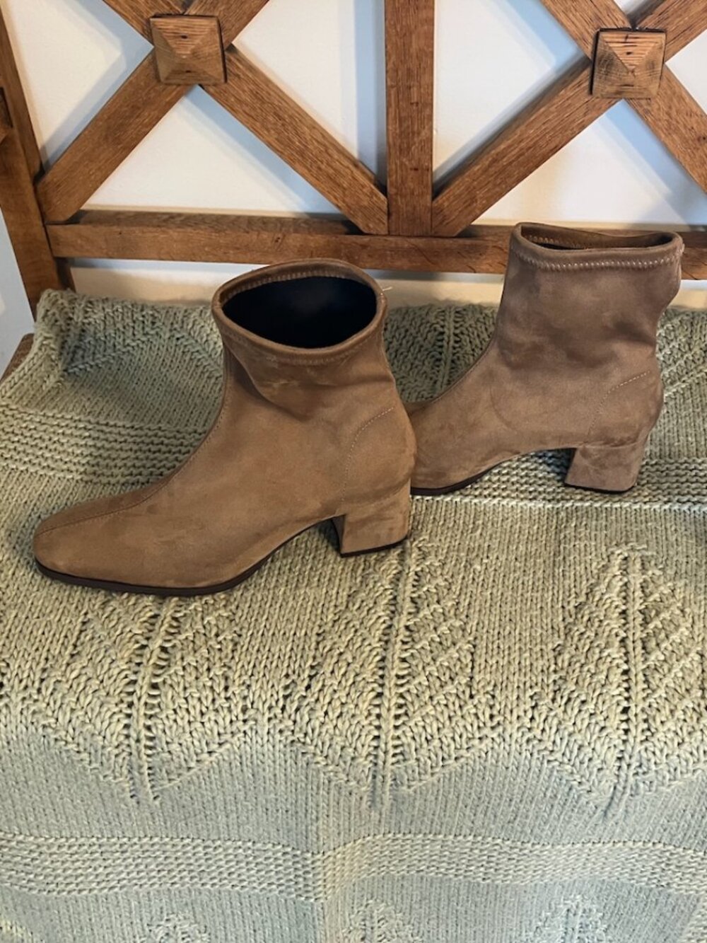 Miss Elastic Vinci Boots - Stylish & Elegant
